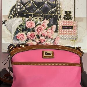 NWT Dooney & Bourke Pink and Brown Crossbody Bag with Gold Hardware